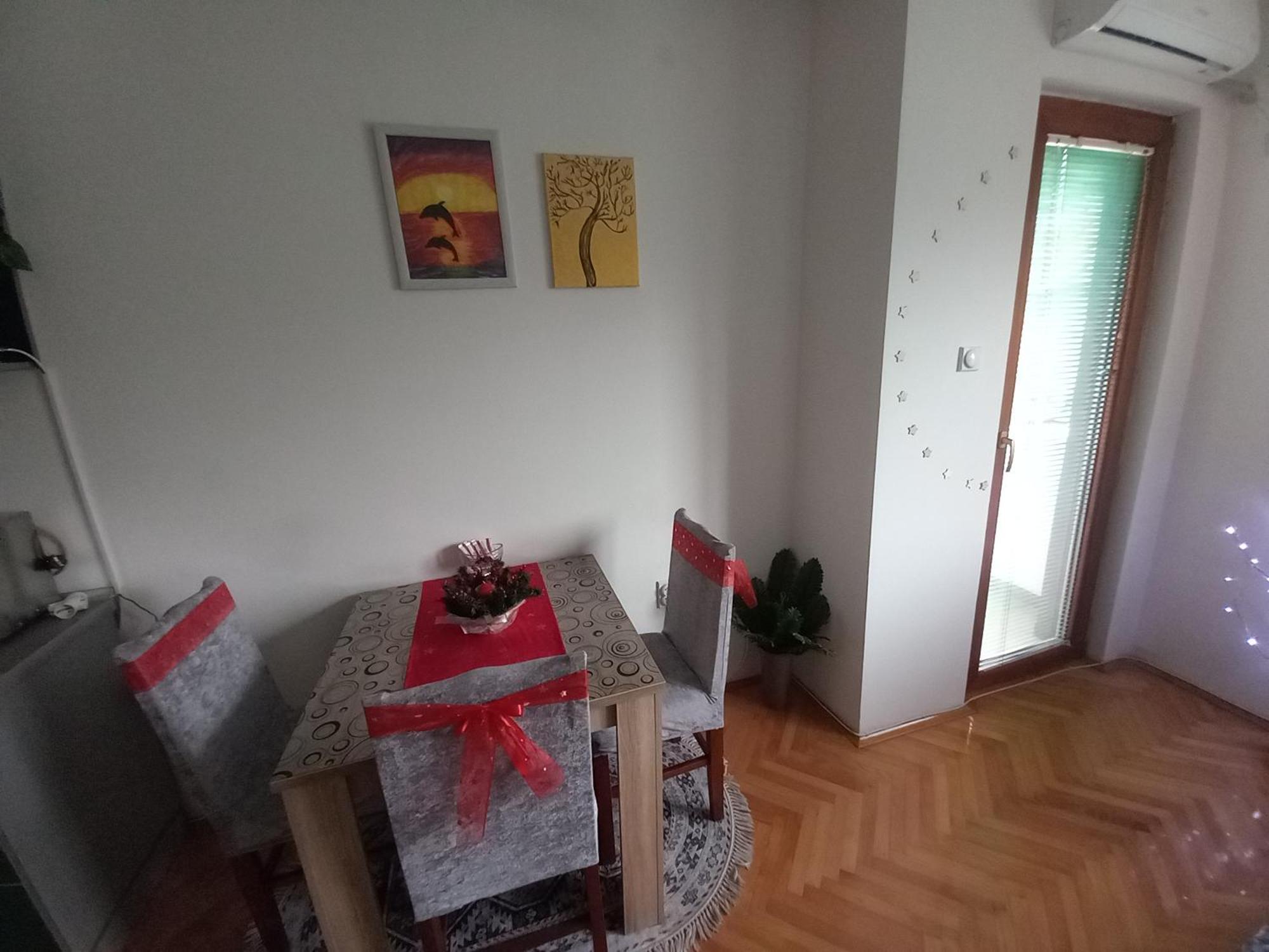 Ferienwohnung Luka Lux Ni Exterior foto